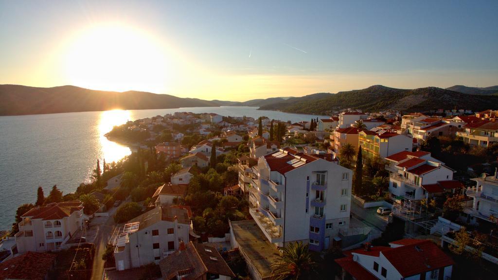 Hotel Viktorija Сегет-Враница Экстерьер фото