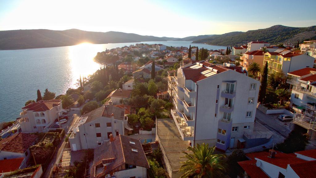 Hotel Viktorija Сегет-Враница Экстерьер фото