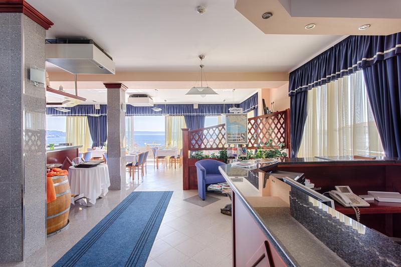 Hotel Viktorija Сегет-Враница Экстерьер фото